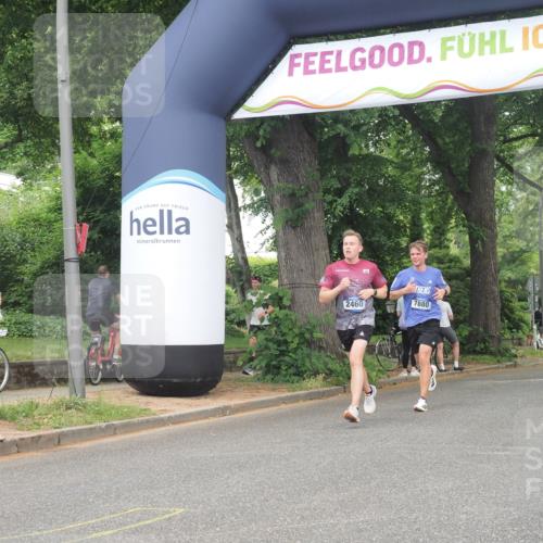 29.06.2025 - hella hamburg halbmarathon KatJ http://msf.ph/oto/8347973 29.06.2025 10:20:30 Zwischen KM18-KM19 2460, 2851, 7880 meine-sportfotos.de