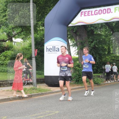 29.06.2025 - hella hamburg halbmarathon KatJ http://msf.ph/oto/8348124 29.06.2025 10:20:31 Zwischen KM18-KM19 2460, 2851, 7880 meine-sportfotos.de