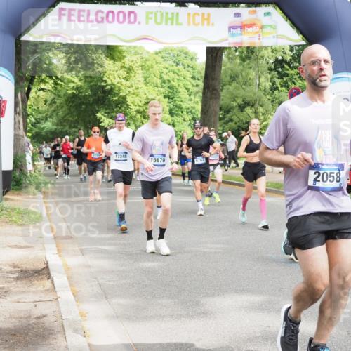 29.06.2025 - hella hamburg halbmarathon MichiJ http://msf.ph/oto/8348213 29.06.2025 10:40:47 Zwischen KM18-KM19 1267, 2058, 2771, 5077, 7509, 8335, 10263, 10549, 10724, 11689, 12910, 13297, 15061, 15497, 15879, 18418, 18666 meine-sportfotos.de