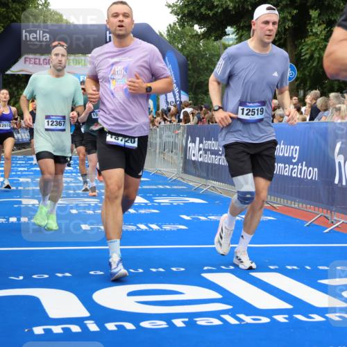29.06.2025 - hella hamburg halbmarathon Strokosch-Dieckow http://msf.ph/oto/8348284 29.06.2025 10:52:58 Ziel 1257, 1258, 2099, 2208, 3059, 3258, 3334, 4121, 4557, 4558, 4770, 5907, 7509, 7864, 8139, 8587, 8720, 8955, 9093, 9537, 10724, 12155, 12367, 12519, 12910, 14323, 14791, 15430, 18590, 18720, 19208 meine-sportfotos.de