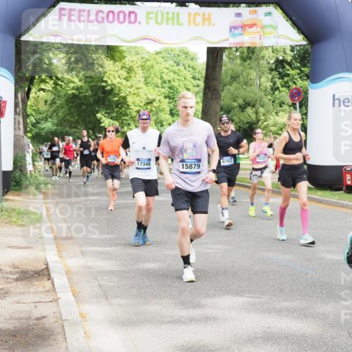 29.06.2025 - hella hamburg halbmarathon MichiJ http://msf.ph/oto/8348369 29.06.2025 10:40:48 Zwischen KM18-KM19 1267, 2058, 2771, 5077, 7509, 8335, 10263, 10549, 11689, 12910, 13297, 13327, 15061, 15497, 15879, 15946, 17348, 18418, 18666 meine-sportfotos.de