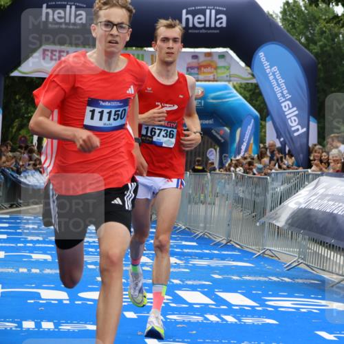 29.06.2025 - hella hamburg halbmarathon Strokosch-Dieckow http://msf.ph/oto/8348423 29.06.2025 10:32:07 Ziel 1407, 1686, 1894, 7272, 11150, 11370, 15826, 16505, 16736 meine-sportfotos.de