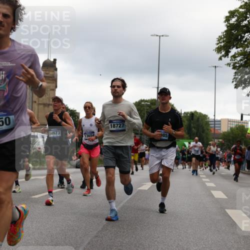 29.06.2025 - hella hamburg halbmarathon Yannick Fuchs http://msf.ph/oto/8348458 29.06.2025 10:52:33 20KM 1319, 1833, 2159, 2250, 2619, 2711, 2996, 4550, 4767, 5675, 6860, 7659, 7856, 8089, 8392, 9156, 9353, 9553, 9555, 9835, 10020, 10268, 10319, 10518, 10539, 10703, 10915, 11394, 11605, 11808, 11846, 12495, 12734, 12735, 12809, 13287, 13512, 13654, 13694, 14355, 14673, 15197, 16189, 16206, 16409, 16922, 16924, 17531, 17665, 17782, 17810, 17814, 17839, 17852, 17931, 17967, 18556, 18682, 18727, 18833, 18985, 19002, 19003 meine-sportfotos.de