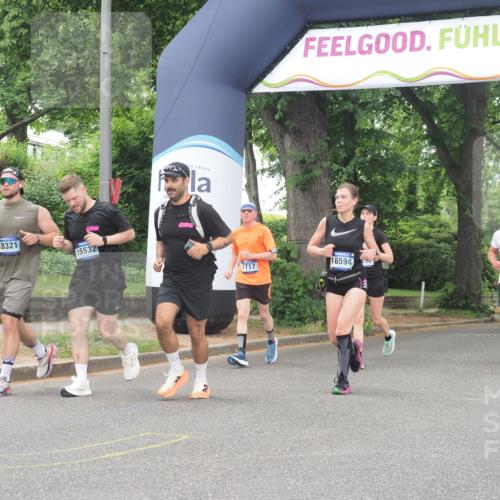 29.06.2025 - hella hamburg halbmarathon KatJ http://msf.ph/oto/8348796 29.06.2025 10:50:18 Zwischen KM18-KM19 2424, 2685, 7290, 7453, 7717 meine-sportfotos.de