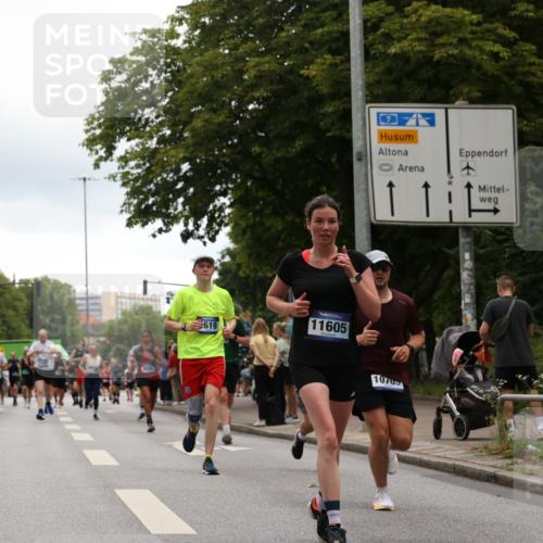 29.06.2025 - hella hamburg halbmarathon Yannick Fuchs http://msf.ph/oto/8348815 29.06.2025 10:52:34 20KM 1319, 1833, 2159, 2250, 2619, 2711, 2996, 4550, 4767, 5675, 6860, 7659, 7856, 8089, 8392, 9156, 9353, 9553, 9555, 9835, 10020, 10268, 10319, 10518, 10539, 10703, 10915, 11394, 11605, 11808, 11846, 12495, 12734, 12735, 12809, 13287, 13512, 13654, 13694, 14355, 14673, 15197, 16189, 16206, 16409, 16922, 16924, 17531, 17665, 17782, 17810, 17814, 17839, 17852, 17931, 17967, 18556, 18682, 18727, 18730, 18833, 18985, 19002, 19003 meine-sportfotos.de