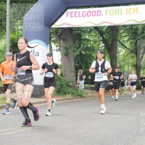29.06.2025 - hella hamburg halbmarathon KatJ http://msf.ph/oto/8348926 29.06.2025 10:50:19 Zwischen KM18-KM19 2424, 2685, 7290, 7453, 7717 meine-sportfotos.de