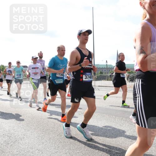 29.06.2025 - hella hamburg halbmarathon Lena Gebhardt http://msf.ph/oto/8348942 29.06.2025 10:01:02 Lombardsbrücke 13287, 17304, 14306, 3740, 7757, 8326, 863, 614, 1130, 1387, 1420, 1583, 1611, 1726, 2006, 2091, 2236, 2354, 2363, 2474, 2490, 2936, 3059, 3141, 3625, 3740, 3983, 4068, 4238, 4249, 4370, 4616, 4708, 5033, 5418, 5870, 6138, 6147, 0000, 6443, 6487, 6531, 6591, 6714, 6757, 6835, 7658, 7757, 7759, 7761, 7846, 8045, 8046, 8255, 8326, 8478, 8632, 8923, 9124, 9553, 9555, 9577, 9932, 10074, 10188, 10271, 10383, 10599, 11465 meine-sportfotos.de