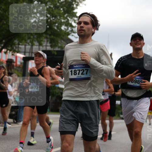 29.06.2025 - hella hamburg halbmarathon Yannick Fuchs http://msf.ph/oto/8349019 29.06.2025 10:52:35 20KM 1319, 1833, 2159, 2250, 2619, 2711, 2996, 4550, 4767, 5675, 6860, 7659, 7856, 8089, 8392, 9156, 9353, 9553, 9555, 9835, 10020, 10268, 10319, 10518, 10539, 10703, 10915, 11394, 11605, 11808, 11846, 12495, 12734, 12735, 12809, 13287, 13512, 13654, 13694, 14355, 14673, 15197, 16189, 16206, 16409, 16922, 16924, 17531, 17665, 17782, 17810, 17814, 17839, 17852, 17931, 17967, 18556, 18682, 18727, 18730, 18833, 18985, 19002, 19003 meine-sportfotos.de