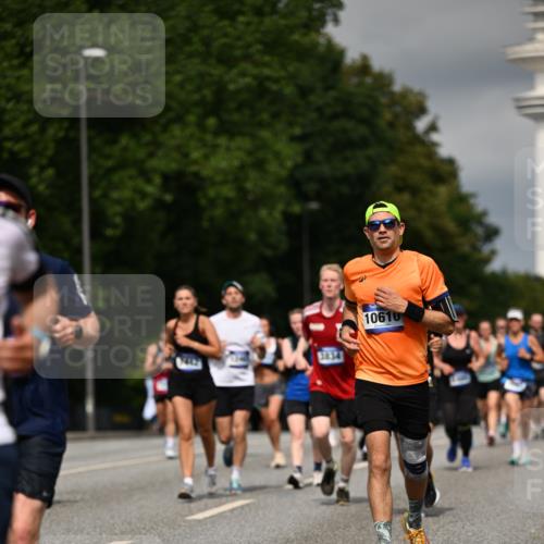29.06.2025 - hella hamburg halbmarathon Dr. Thomas Lammeyer http://msf.ph/oto/8349040 29.06.2025 10:18:26 Kennedybrücke 1071, 1131, 1406, 1480, 1728, 2990, 3020, 3025, 3154, 3728, 3756, 3834, 3939, 5191, 5546, 5670, 6028, 6083, 6181, 6366, 6717, 6724, 7209, 7442, 7802, 7840, 7991, 8055, 8147, 8409, 8755, 9173, 9663, 10224, 10610, 10977 meine-sportfotos.de