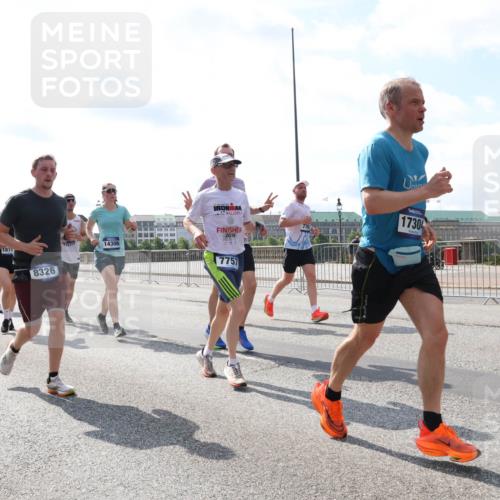 29.06.2025 - hella hamburg halbmarathon Lena Gebhardt http://msf.ph/oto/8349151 29.06.2025 10:01:03 Lombardsbrücke 13287, 6531, 8326, 14306, 2016, 7757, 17304, 1130, 1387, 1420, 1583, 1611, 1726, 2006, 2091, 2236, 2354, 2363, 2474, 2490, 2936, 3059, 3141, 3625, 3740, 3983, 4068, 4238, 4249, 4319, 4370, 4616, 4708, 5033, 5418, 5870, 6138, 6147, 0000, 6443, 6487, 6531, 6591, 6714, 6757, 6835, 6924, 7658, 7757, 7759, 7761, 7846, 8045, 8046, 8255, 8326, 8478, 8632, 8923, 9124, 9553, 9555, 9577, 9932, 10074, 10188, 10271, 10383, 10599, 11465 meine-sportfotos.de