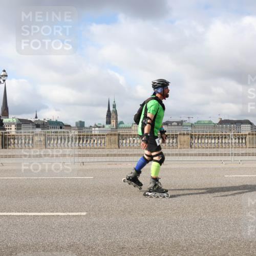 29.06.2025 - hella hamburg halbmarathon Lena Gebhardt http://msf.ph/oto/8349196 29.06.2025 09:09:14 Lombardsbrücke  meine-sportfotos.de