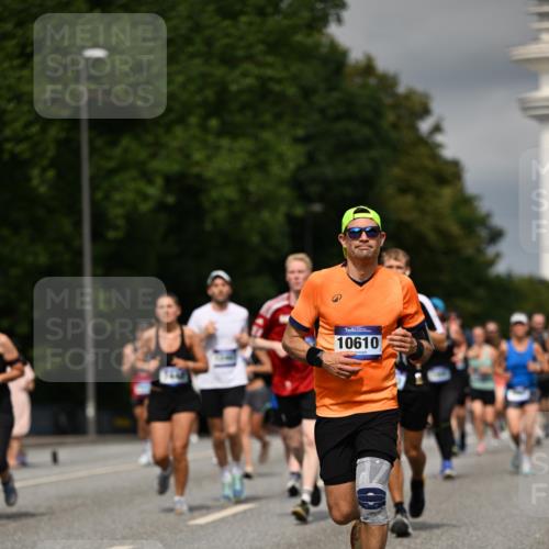 29.06.2025 - hella hamburg halbmarathon Dr. Thomas Lammeyer http://msf.ph/oto/8349203 29.06.2025 10:18:26 Kennedybrücke 1071, 1131, 1406, 1480, 1728, 2990, 3020, 3025, 3154, 3728, 3756, 3834, 3939, 5191, 5546, 5670, 6028, 6083, 6181, 6366, 6717, 6724, 7209, 7442, 7802, 7840, 7991, 8055, 8147, 8409, 8755, 9173, 9663, 10224, 10610, 10977 meine-sportfotos.de