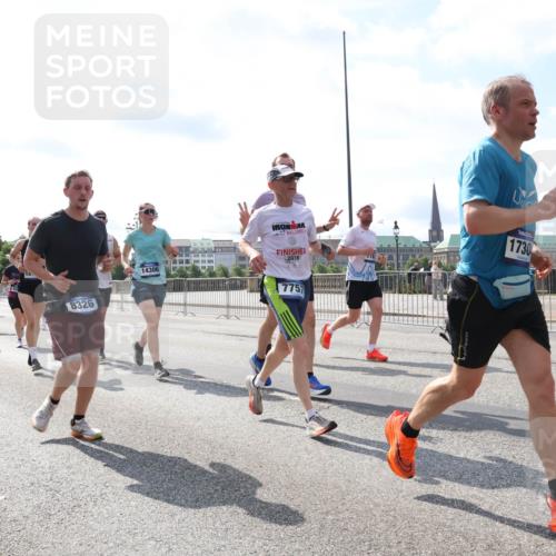 29.06.2025 - hella hamburg halbmarathon Lena Gebhardt http://msf.ph/oto/8349237 29.06.2025 10:01:03 Lombardsbrücke 13287, 8326, 14306, 2016, 7757, 1730, 1130, 1387, 1420, 1583, 1611, 1726, 2006, 2091, 2236, 2354, 2363, 2474, 2490, 2936, 3059, 3141, 3625, 3740, 3983, 4068, 4238, 4249, 4319, 4370, 4616, 4708, 5033, 5418, 5870, 6138, 6147, 0000, 6443, 6487, 6531, 6591, 6714, 6757, 6835, 6924, 7658, 7757, 7759, 7761, 7846, 8045, 8046, 8255, 8326, 8478, 8632, 8923, 9124, 9553, 9555, 9577, 9932, 10074, 10188, 10271, 10383, 10599, 11465 meine-sportfotos.de