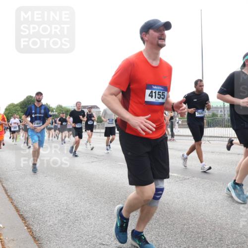 29.06.2025 - hella hamburg halbmarathon Lena Gebhardt http://msf.ph/oto/8349576 29.06.2025 10:38:38 Lombardsbrücke 11697, 6695, 7561, 1721, 4155, 7692, 1300, 56, 1196, 1232, 1390, 1451, 1457, 1596, 1721, 1742, 1791, 1966, 2113, 2151, 2498, 2576, 2660, 2693, 3010, 3094, 3095, 3216, 3242, 3286, 3307, 3323, 3338, 3635, 3636, 3716, 3726, 3777, 3841, 3927, 4028, 4139, 4155, 4159, 4257, 4259, 4260, 4316, 4320, 4883, 4964, 5085, 5089, 5155, 5300, 5617, 5684, 5735, 5913, 6200, 6695, 6696, 6751, 6875, 6930, 7117, 7148, 7165, 7263, 7371, 7561, 7692, 7849, 7868, 7914, 8367, 9708, 10554 meine-sportfotos.de