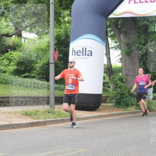 29.06.2025 - hella hamburg halbmarathon KatJ http://msf.ph/oto/8349634 29.06.2025 10:50:32 Zwischen KM18-KM19 1316, 3199 meine-sportfotos.de