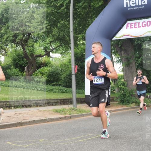 29.06.2025 - hella hamburg halbmarathon KatJ http://msf.ph/oto/8349698 29.06.2025 10:20:55 Zwischen KM18-KM19 6619, 7272 meine-sportfotos.de