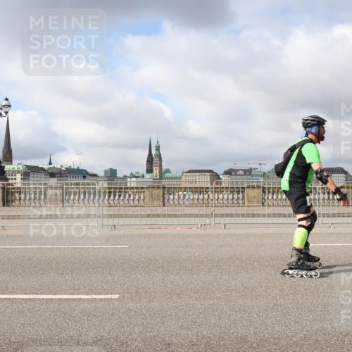 29.06.2025 - hella hamburg halbmarathon Lena Gebhardt http://msf.ph/oto/8349751 29.06.2025 09:09:14 Lombardsbrücke  meine-sportfotos.de