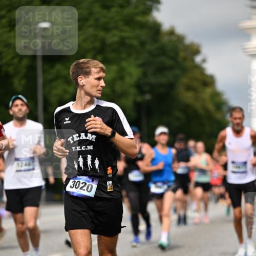 29.06.2025 - hella hamburg halbmarathon Dr. Thomas Lammeyer http://msf.ph/oto/8350099 29.06.2025 10:18:30 Kennedybrücke 1071, 1131, 1480, 1728, 2990, 3020, 3025, 3154, 3454, 3691, 3728, 3756, 3834, 5191, 5546, 5670, 6028, 6083, 6181, 6366, 6717, 6724, 7209, 7442, 7840, 7991, 8055, 8147, 8409, 8563, 8755, 9173, 9663, 10224, 10610, 10977 meine-sportfotos.de