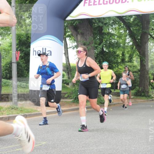 29.06.2025 - hella hamburg halbmarathon KatJ http://msf.ph/oto/8350220 29.06.2025 10:50:40 Zwischen KM18-KM19 2810, 3199, 3663, 4389, 5511, 8423 meine-sportfotos.de
