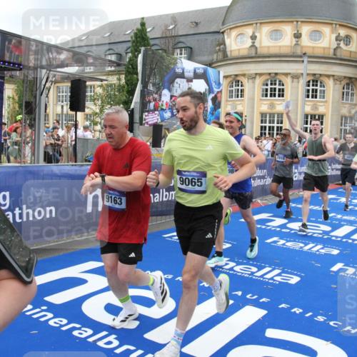 29.06.2025 - hella hamburg halbmarathon Michael Strokosch http://msf.ph/oto/8350821 29.06.2025 10:52:54 Ziel 1257, 1258, 1657, 2099, 2444, 2814, 2910, 4557, 4558, 5077, 5169, 5194, 8139, 8172, 8720, 8955, 9065, 9163, 10724, 10811, 11217, 11992, 14198, 14286, 14805, 17198, 19244 meine-sportfotos.de