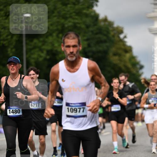 29.06.2025 - hella hamburg halbmarathon Dr. Thomas Lammeyer http://msf.ph/oto/8350845 29.06.2025 10:18:34 Kennedybrücke 1071, 1131, 1480, 1728, 2046, 3020, 3025, 3154, 3454, 3691, 3728, 3756, 3834, 5191, 6028, 6083, 6181, 6366, 6717, 6724, 7209, 7442, 7446, 7447, 7840, 8055, 8409, 8563, 8755, 9173, 9663, 10224, 10610, 10977 meine-sportfotos.de