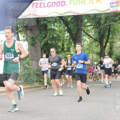 29.06.2025 - hella hamburg halbmarathon KatJ http://msf.ph/oto/8350906 29.06.2025 10:50:52 Zwischen KM18-KM19 1531, 4945, 6966 meine-sportfotos.de