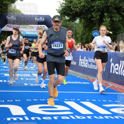 29.06.2025 - hella hamburg halbmarathon Strokosch-Dieckow http://msf.ph/oto/8351017 29.06.2025 10:52:45 Ziel 1257, 1258, 1657, 2287, 2346, 2444, 2814, 2910, 3999, 4557, 4558, 5077, 5116, 5169, 5194, 7475, 8172, 8720, 8955, 9065, 9163, 9869, 10115, 10811, 11217, 11459, 11992, 12482, 14122, 14198, 14286, 14805, 16467, 17198, 18331, 19244 meine-sportfotos.de