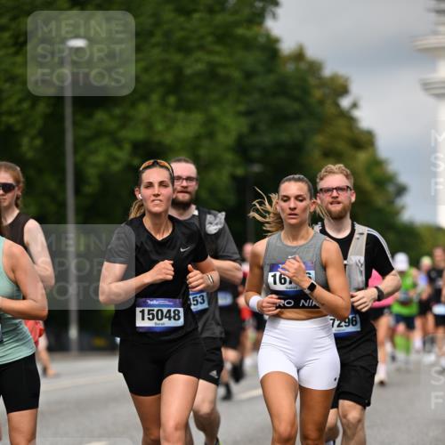 29.06.2025 - hella hamburg halbmarathon Dr. Thomas Lammeyer http://msf.ph/oto/8351347 29.06.2025 10:18:37 Kennedybrücke 1071, 1131, 1480, 1728, 2046, 3020, 3025, 3154, 3454, 3691, 3728, 3756, 3834, 5191, 6181, 6366, 6717, 6724, 7195, 7442, 7446, 7447, 7881, 8055, 8522, 8563, 8755, 8892, 9173, 9663, 9709, 10224, 10610, 10977 meine-sportfotos.de