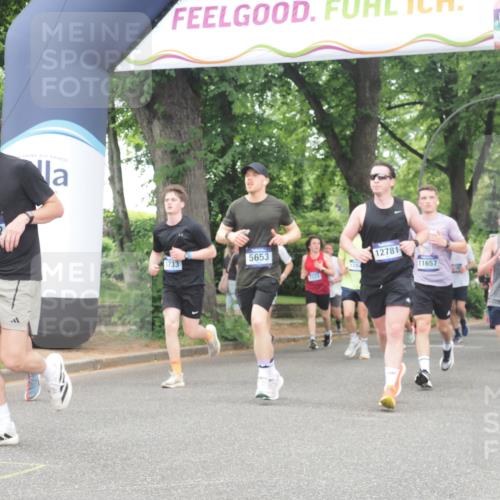 29.06.2025 - hella hamburg halbmarathon KatJ http://msf.ph/oto/8351396 29.06.2025 10:50:57 Zwischen KM18-KM19 1212, 1531, 1733, 2463, 5653 meine-sportfotos.de