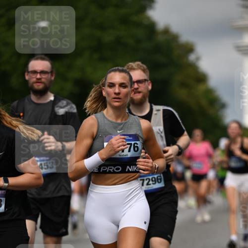 29.06.2025 - hella hamburg halbmarathon Dr. Thomas Lammeyer http://msf.ph/oto/8351415 29.06.2025 10:18:38 Kennedybrücke 1071, 1131, 1480, 1728, 2046, 3020, 3025, 3454, 3691, 3728, 3756, 3834, 5191, 6181, 6366, 6717, 6724, 7195, 7442, 7446, 7447, 7881, 8055, 8522, 8563, 8755, 8892, 9173, 9663, 9709, 10224, 10610, 10977 meine-sportfotos.de