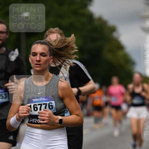 29.06.2025 - hella hamburg halbmarathon Dr. Thomas Lammeyer http://msf.ph/oto/8351550 29.06.2025 10:18:38 Kennedybrücke 1071, 1131, 1480, 1728, 2046, 3020, 3025, 3454, 3691, 3728, 3756, 3834, 5191, 6181, 6366, 6717, 6724, 7195, 7442, 7446, 7447, 7881, 8055, 8522, 8563, 8755, 8892, 9173, 9663, 9709, 10224, 10610, 10977 meine-sportfotos.de