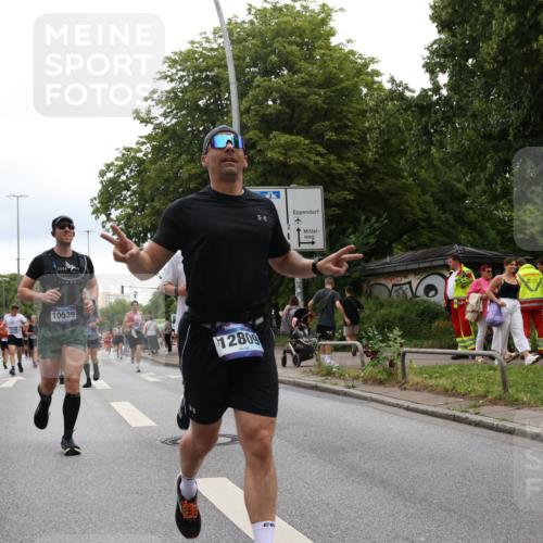 29.06.2025 - hella hamburg halbmarathon Yannick Fuchs http://msf.ph/oto/8351729 29.06.2025 10:52:49 20KM 1285, 1642, 1946, 1951, 2027, 2711, 2855, 5084, 5633, 6208, 6636, 6860, 6997, 7476, 8392, 8929, 9156, 9353, 9553, 9555, 9655, 9835, 10539, 10915, 12809, 13407, 14355, 14375, 14631, 14914, 15263, 15824, 16160, 16206, 16409, 16563, 16922, 16924, 17346, 17665, 17782, 17810, 17814, 17839, 17852, 17931, 17967, 18112, 18232, 18266, 18556, 18682, 18730, 18833, 18954, 19002, 19003 meine-sportfotos.de