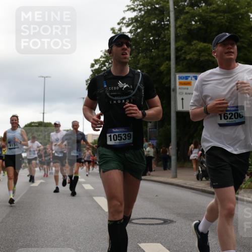 29.06.2025 - hella hamburg halbmarathon Yannick Fuchs http://msf.ph/oto/8351905 29.06.2025 10:52:50 20KM 1285, 1642, 1946, 1951, 2027, 2711, 2855, 5084, 5347, 5633, 6208, 6636, 6860, 6997, 7476, 8392, 8929, 9156, 9353, 9553, 9555, 9655, 9835, 10539, 10915, 12809, 13407, 14355, 14375, 14631, 14914, 15263, 15824, 16160, 16206, 16409, 16563, 16922, 16924, 17346, 17665, 17782, 17810, 17839, 17852, 17931, 17967, 18112, 18232, 18266, 18556, 18682, 18730, 18833, 18954, 19002, 19003 meine-sportfotos.de