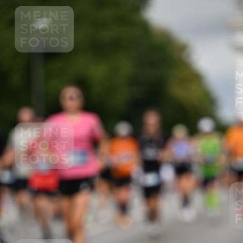 29.06.2025 - hella hamburg halbmarathon Dr. Thomas Lammeyer http://msf.ph/oto/8351969 29.06.2025 10:18:42 Kennedybrücke 1071, 1131, 1480, 1728, 2046, 2690, 3020, 3025, 3454, 3691, 3834, 4641, 5191, 6181, 6366, 6717, 6724, 7195, 7442, 7446, 7447, 7881, 8055, 8275, 8522, 8563, 8755, 8854, 8892, 9173, 9663, 9709, 10224, 10589, 10717, 10977 meine-sportfotos.de
