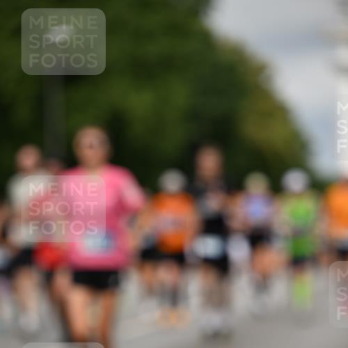29.06.2025 - hella hamburg halbmarathon Dr. Thomas Lammeyer http://msf.ph/oto/8351983 29.06.2025 10:18:43 Kennedybrücke 1071, 1131, 1480, 1728, 2046, 2690, 3025, 3454, 3507, 3509, 3691, 3834, 4641, 5191, 5800, 6181, 6366, 6717, 6724, 7195, 7442, 7446, 7447, 7881, 8055, 8275, 8522, 8563, 8755, 8854, 8892, 9173, 9663, 9709, 10224, 10589, 10717, 10977 meine-sportfotos.de