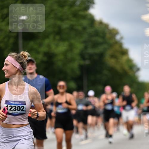 29.06.2025 - hella hamburg halbmarathon Dr. Thomas Lammeyer http://msf.ph/oto/8352202 29.06.2025 10:40:47 Kennedybrücke 1008, 1010, 1224, 3401, 3699, 3895, 4245, 5171, 5246, 5540, 5747, 5809, 5919, 6184, 6359, 6417, 7632, 8530, 8581, 9229, 9295, 9432, 9694, 9701, 9806, 10123, 10487, 10531, 10577, 10984 meine-sportfotos.de