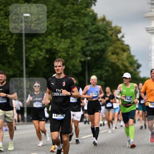 29.06.2025 - hella hamburg halbmarathon Dr. Thomas Lammeyer http://msf.ph/oto/8352570 29.06.2025 10:18:44 Kennedybrücke 1071, 1131, 1480, 1728, 1745, 2046, 2281, 2690, 3025, 3454, 3507, 3509, 3691, 4641, 5191, 5800, 6181, 6366, 6717, 6724, 7195, 7442, 7446, 7447, 7881, 8055, 8239, 8275, 8522, 8563, 8755, 8854, 8892, 9173, 9663, 9709, 10224, 10589, 10717, 10977, 11271 meine-sportfotos.de