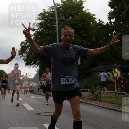 29.06.2025 - hella hamburg halbmarathon Yannick Fuchs http://msf.ph/oto/8352606 29.06.2025 10:52:52 20KM 1285, 1642, 1946, 1951, 2027, 2677, 2711, 2855, 5084, 5347, 5633, 6208, 6636, 6860, 6997, 7476, 8290, 8392, 8929, 9156, 9353, 9655, 9835, 10036, 10539, 10915, 12809, 13407, 14375, 14631, 14914, 15263, 15824, 16160, 16206, 16409, 16563, 16922, 16924, 17017, 17346, 17782, 17810, 17839, 17852, 17931, 17967, 18112, 18232, 18266, 18556, 18682, 18730, 18833, 18954, 19002, 19003 meine-sportfotos.de