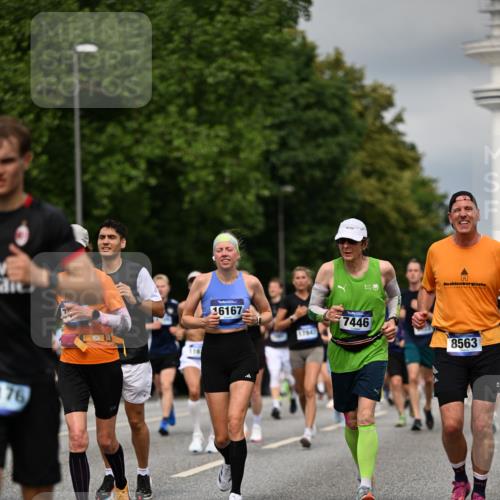29.06.2025 - hella hamburg halbmarathon Dr. Thomas Lammeyer http://msf.ph/oto/8352919 29.06.2025 10:18:46 Kennedybrücke 1071, 1296, 1480, 1728, 1745, 2046, 2281, 2690, 3025, 3454, 3507, 3509, 3691, 4641, 5608, 5800, 6181, 6366, 6710, 6717, 6724, 7195, 7446, 7447, 7881, 8055, 8239, 8256, 8275, 8522, 8563, 8755, 8854, 8892, 9173, 9709, 10224, 10589, 10717, 10977, 11271 meine-sportfotos.de