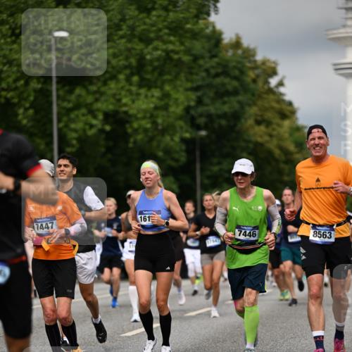 29.06.2025 - hella hamburg halbmarathon Dr. Thomas Lammeyer http://msf.ph/oto/8352925 29.06.2025 10:18:46 Kennedybrücke 1071, 1296, 1480, 1728, 1745, 2046, 2281, 2690, 3025, 3454, 3507, 3509, 3691, 4641, 5608, 5800, 6181, 6366, 6710, 6717, 6724, 7195, 7446, 7447, 7881, 8055, 8239, 8256, 8275, 8522, 8563, 8755, 8854, 8892, 9173, 9709, 10224, 10589, 10717, 10977, 11271 meine-sportfotos.de