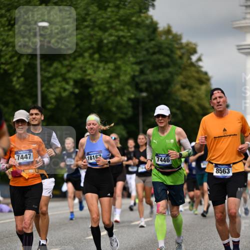 29.06.2025 - hella hamburg halbmarathon Dr. Thomas Lammeyer http://msf.ph/oto/8352980 29.06.2025 10:18:46 Kennedybrücke 1071, 1296, 1480, 1728, 1745, 2046, 2281, 2690, 3025, 3454, 3507, 3509, 3691, 4641, 5608, 5800, 6181, 6366, 6710, 6717, 6724, 7195, 7446, 7447, 7881, 8055, 8239, 8256, 8275, 8522, 8563, 8755, 8854, 8892, 9173, 9709, 10224, 10589, 10717, 10977, 11271 meine-sportfotos.de