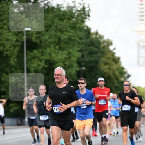 29.06.2025 - hella hamburg halbmarathon Dr. Thomas Lammeyer http://msf.ph/oto/8353187 29.06.2025 09:56:21 Kennedybrücke 1070, 1139, 1220, 1415, 1468, 1512, 1613, 1782, 2233, 3098, 3109, 3124, 3928, 4080, 4497, 4691, 4981, 5476, 5477, 7067, 7191, 7325, 7432, 7451, 7599, 7843, 7865, 7961, 8467, 8664, 9081, 9540, 10000, 10099, 10251, 10741, 10750, 10796, 11346 meine-sportfotos.de