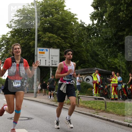 29.06.2025 - hella hamburg halbmarathon Yannick Fuchs http://msf.ph/oto/8353262 29.06.2025 10:52:54 20KM 1285, 1642, 1946, 1951, 2006, 2027, 2677, 2855, 3181, 5084, 5347, 5633, 6202, 6208, 6636, 6860, 6997, 7476, 8290, 8392, 8929, 9156, 9353, 9655, 9835, 10036, 10539, 10915, 12809, 13407, 14375, 14631, 14914, 15240, 15263, 15824, 16160, 16206, 16409, 16563, 16922, 16924, 17017, 17346, 17782, 17810, 17839, 17852, 17931, 18112, 18153, 18232, 18266, 18327, 18556, 18682, 18730, 18833, 18954, 19002, 19003 meine-sportfotos.de