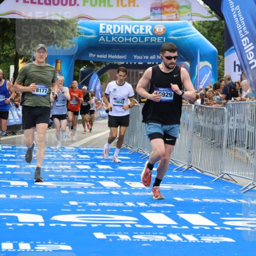 29.06.2025 - hella hamburg halbmarathon Strokosch-Dieckow http://msf.ph/oto/8353393 29.06.2025 10:31:06 Ziel 3201, 5826, 10017, 10298, 10929, 12232, 13754, 18177 meine-sportfotos.de