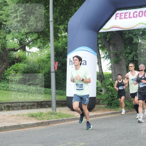 29.06.2025 - hella hamburg halbmarathon KatJ http://msf.ph/oto/8353602 29.06.2025 10:21:34 Zwischen KM18-KM19 1686, 5070, 7965 meine-sportfotos.de