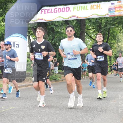29.06.2025 - hella hamburg halbmarathon KatJ http://msf.ph/oto/8353652 29.06.2025 10:51:26 Zwischen KM18-KM19 1194, 1702, 1992, 2298, 2782, 2979, 4542, 6585, 6907, 6908, 7081, 8520, 8561 meine-sportfotos.de