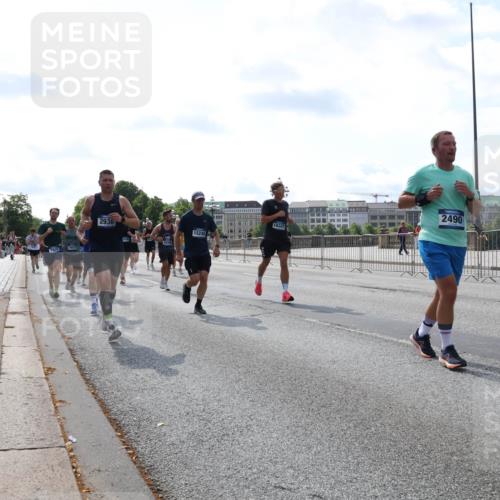 29.06.2025 - hella hamburg halbmarathon Lena Gebhardt http://msf.ph/oto/8353655 29.06.2025 10:01:14 Lombardsbrücke 1420, 16517, 2936, 424, 15240, 18327, 2490, 1130, 1387, 1420, 1726, 2006, 2091, 2354, 2363, 2490, 2936, 3059, 3141, 3199, 3425, 3625, 3663, 3740, 3983, 4068, 4238, 4249, 4319, 4322, 4370, 4616, 4649, 4708, 5033, 5418, 5570, 5675, 5870, 6087, 6147, 0000, 6487, 6531, 6591, 6714, 6757, 6835, 6924, 7287, 7658, 7757, 7759, 7761, 7846, 8030, 8045, 8046, 8191, 8255, 8326, 8478, 8632, 8691, 8923, 9124, 9932, 10074, 10188, 10271, 10383, 10576, 11465 meine-sportfotos.de