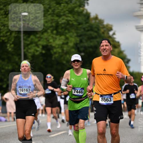 29.06.2025 - hella hamburg halbmarathon Dr. Thomas Lammeyer http://msf.ph/oto/8353764 29.06.2025 10:18:47 Kennedybrücke 1071, 1296, 1379, 1480, 1728, 1745, 2046, 2281, 2690, 3025, 3454, 3507, 3509, 3691, 4495, 4641, 5608, 5800, 6181, 6366, 6710, 6717, 6724, 7195, 7446, 7447, 7881, 8055, 8239, 8256, 8275, 8522, 8563, 8755, 8854, 8892, 9173, 9709, 10224, 10589, 10717, 11271 meine-sportfotos.de