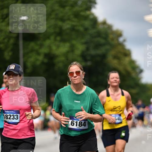 29.06.2025 - hella hamburg halbmarathon Dr. Thomas Lammeyer http://msf.ph/oto/8353928 29.06.2025 10:40:56 Kennedybrücke 1008, 1010, 1224, 1948, 2811, 3398, 3401, 3428, 3699, 3895, 4245, 5171, 5540, 5747, 5789, 5809, 6184, 6359, 6417, 7632, 7773, 8530, 8581, 8936, 8937, 9432, 9806, 9918, 10123, 10487, 10531, 10577, 10984 meine-sportfotos.de