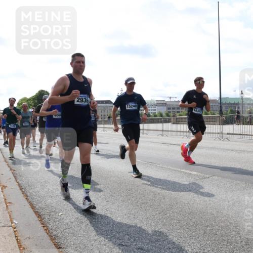 29.06.2025 - hella hamburg halbmarathon Lena Gebhardt http://msf.ph/oto/8353950 29.06.2025 10:01:16 Lombardsbrücke 1420, 16517, 4068, 2936, 15240, 18327, 1130, 1387, 1420, 1726, 2006, 2091, 2354, 2363, 2490, 2936, 3199, 3425, 3625, 3663, 3740, 4068, 4238, 4249, 4319, 4322, 4370, 4616, 4649, 4708, 5033, 5418, 5570, 5675, 5870, 6087, 6147, 6281, 0000, 6302, 6487, 6531, 6591, 6714, 6757, 6835, 6924, 7287, 7658, 7757, 7759, 7761, 7846, 8030, 8045, 8046, 8191, 8255, 8326, 8392, 8632, 8691, 8923, 9124, 9932, 10074, 10188, 10271, 10383, 10576, 11043, 11465 meine-sportfotos.de